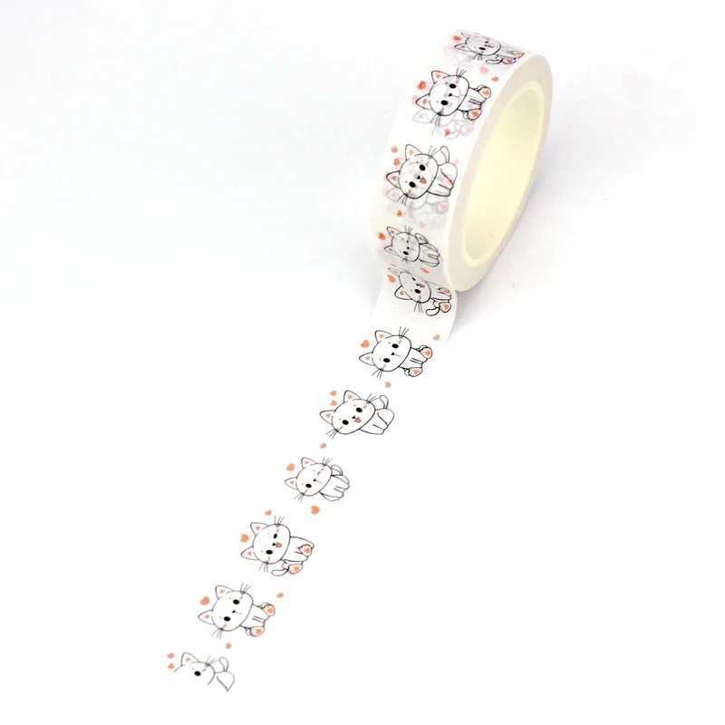 Washi tape blanco con dibujos de gatitos sentados y corazones rosas flotando